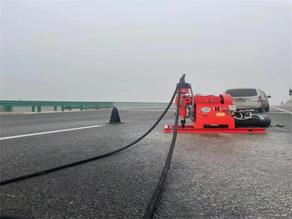 岷县马路路基路面开裂下沉注浆加固灌浆