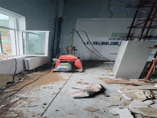 岷县地基基础下沉墙体裂缝加固注浆顶升施工